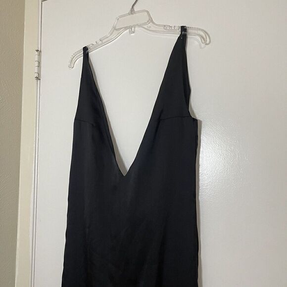 SOLACE London rosario maxi dress in black v-neck plunge front side slit US 2 - Picture 6 of 9